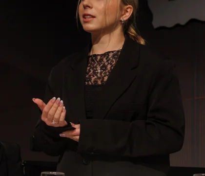 19Debata_1