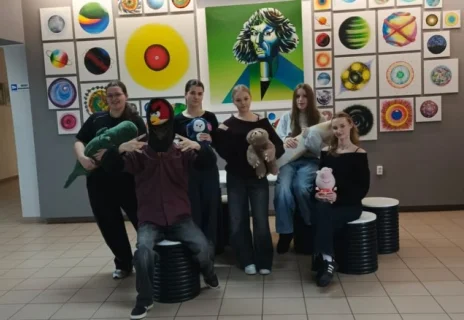 25