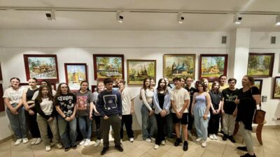 14 czerwca 2024 – Licealiści  na wernisażu w Muzeum Ziemi Biłgorajskiej